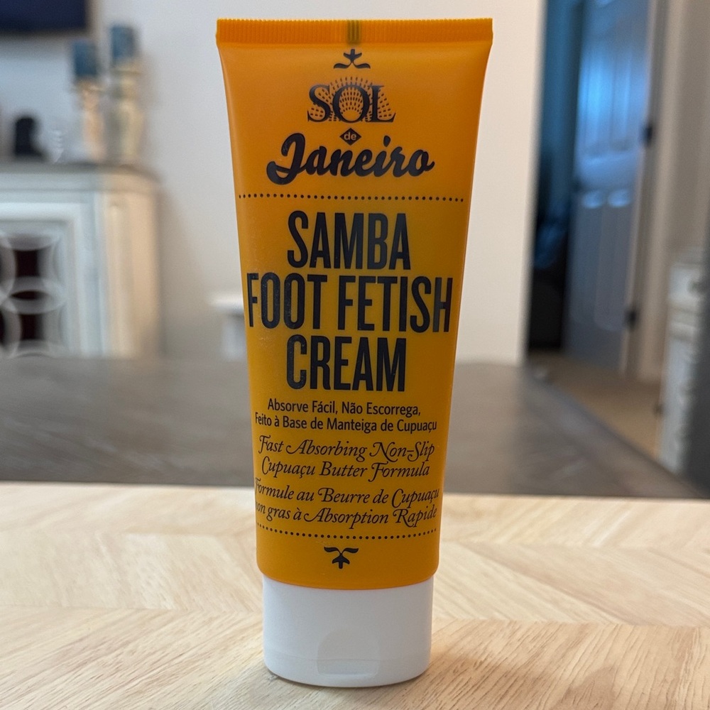 Sol de Janeiro Samba Foot Fetish Cream in Bright Yellow
